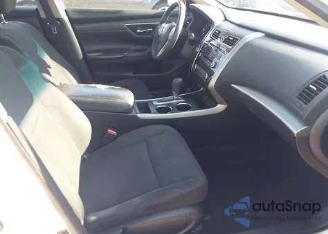 2015 Nissan Altima 2.5 S из США, поврежденный, VIN 1N4AL3AP7FN388080